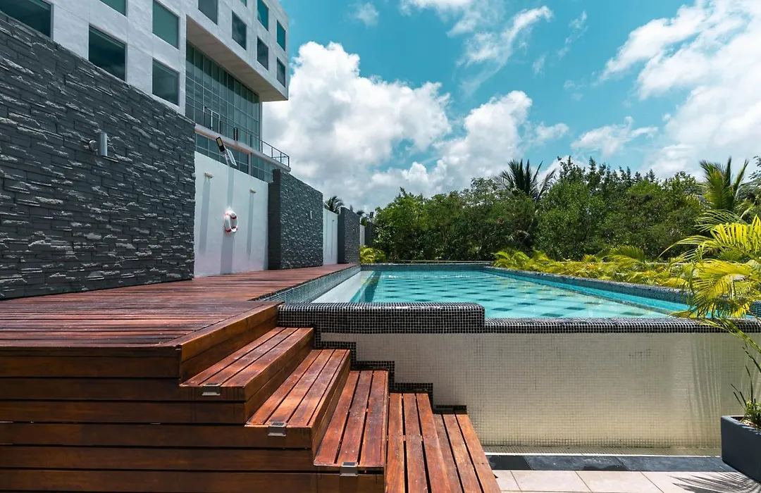 EHDEN Vacation Suites Puerto Cancún-1